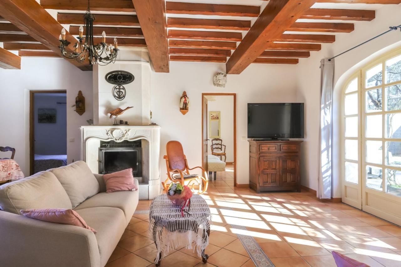 Le Mas Du Lac Saint-Rémy-de-Provence エクステリア 写真